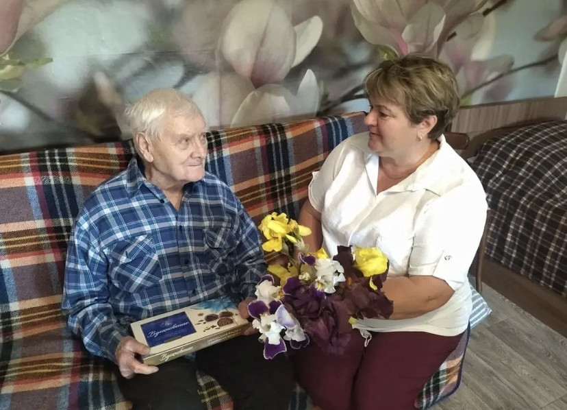 Саратовский сварщик отметил 90-летний юбилей