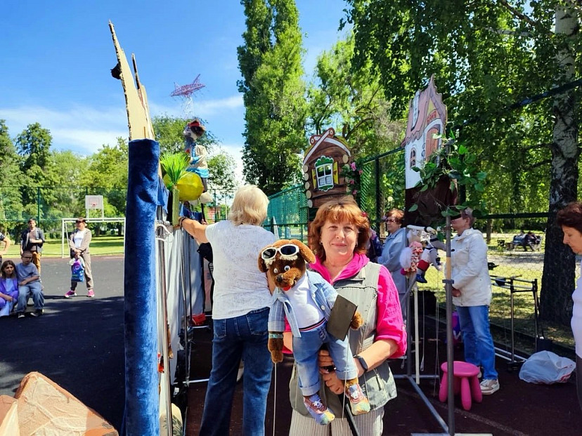 В Саратовской области пенсионеры создали театр кукол